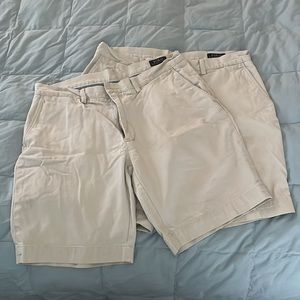 2 shorts Polo Ralph Lauren Classic Fit 9” Cotton Khaki Shorts Size 34